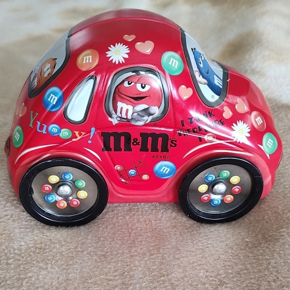 M&M'S Love Bug Car Tin Red and Green Vintage - Picture 3 of 9